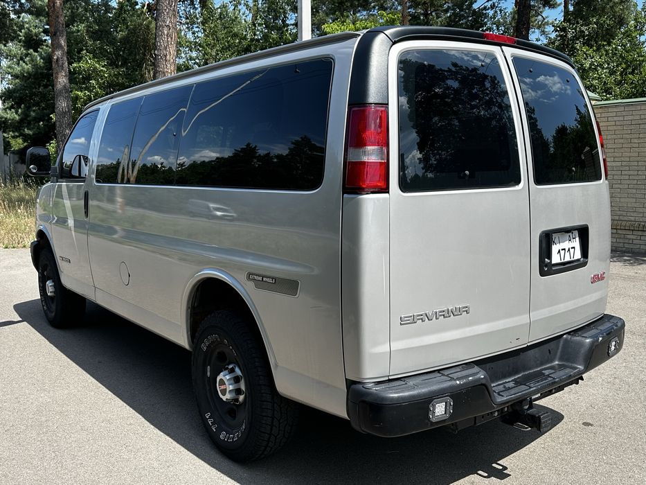 Gmc Savana або Chevrolet Exspress