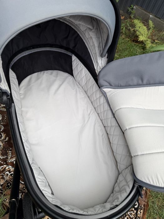 Дитяча коляска Carrello Ultimo 2 в 1, люлька + прогулянковий блок