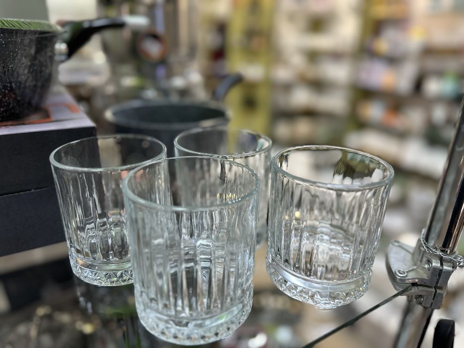 Стакани для соку, віскі, води