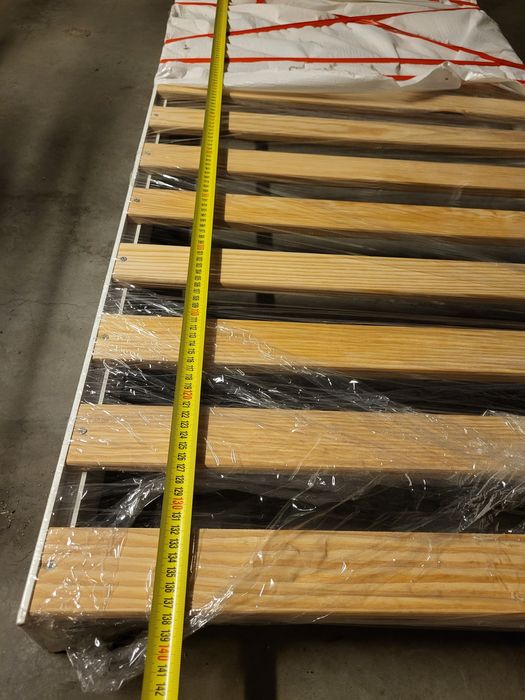 Łóżeczko dziecięce rozebrane + materac