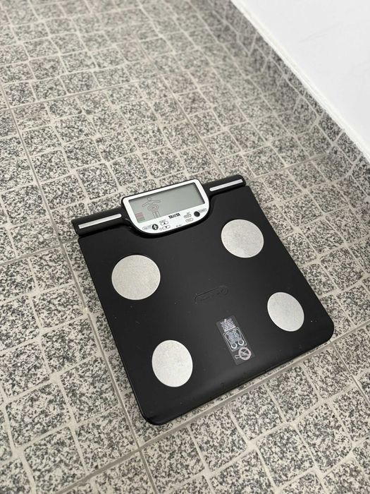 Balança profissional Tanita modelo BC-601