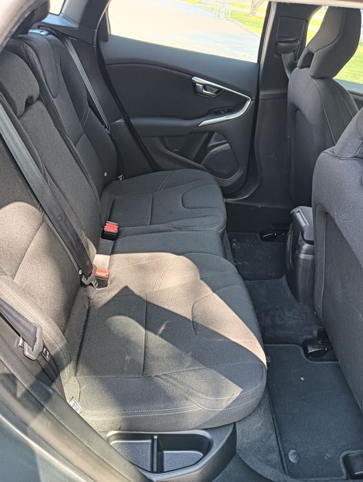 Volvo V40 T2 2015