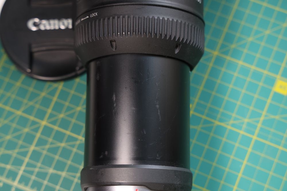 Обʼєктив Canon RF 600