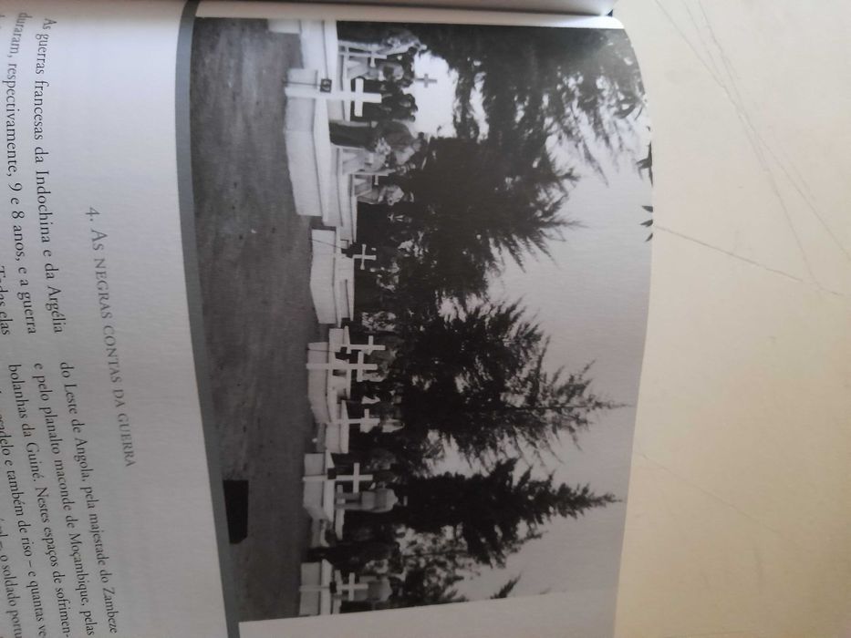 Livro " Guerra de África - Angola  " Novo
