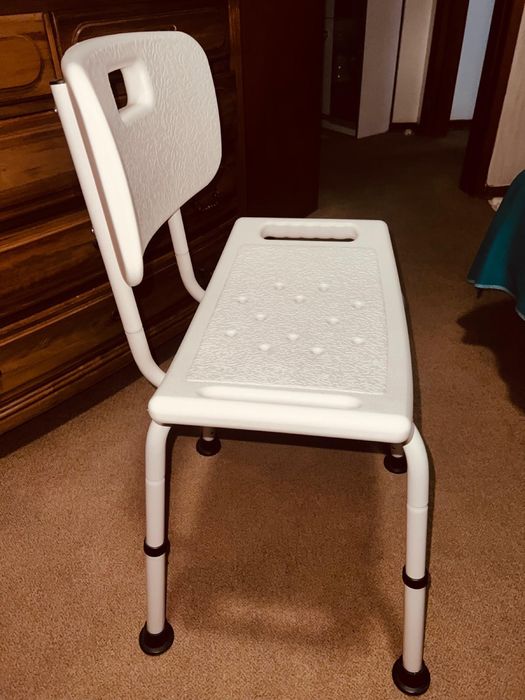 Cadeira de Banho p/ Idosos c/ Mobilidade Reduzida
