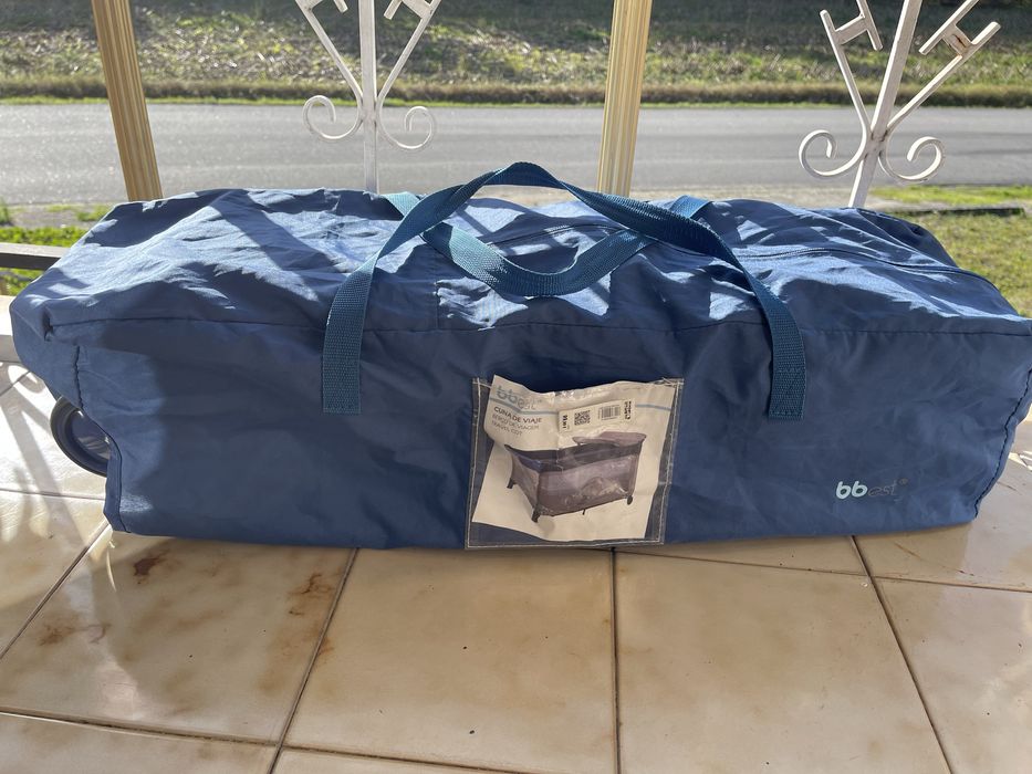 Paraue infantil com fraldario/ cama de viagem