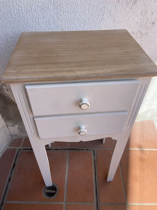 Mesinha de apoio64861684920577121