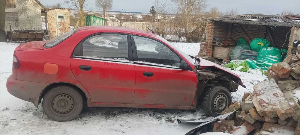 Ланос на запчастини або відновлення