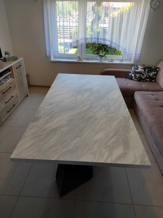 Stół industrialny imitacja kamienia