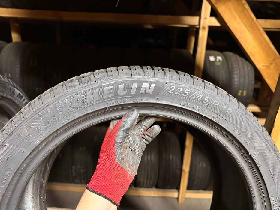 Шини всесезонні 225/45R18 MICHELIN CROSS CLIMATE 4шт 7мм