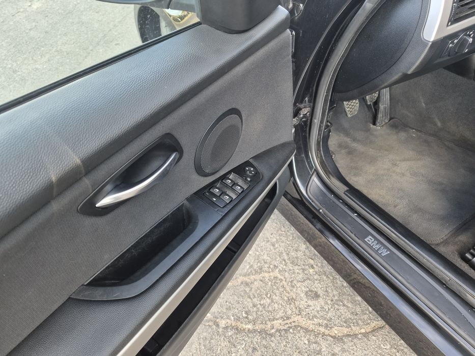 Продам  BMW 3 ( E90)