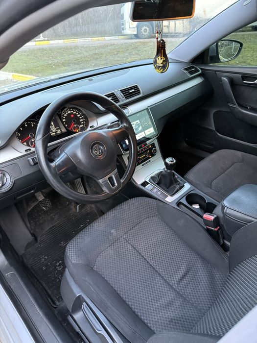 Продам Volkswagen passat b7 офіційний
