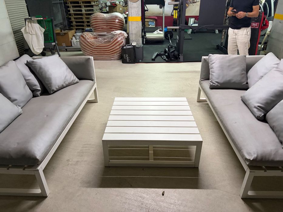 Conjunto de 2 Sofás + Mesa GANDIABLASCO Na Xemena — Ramón Esteve