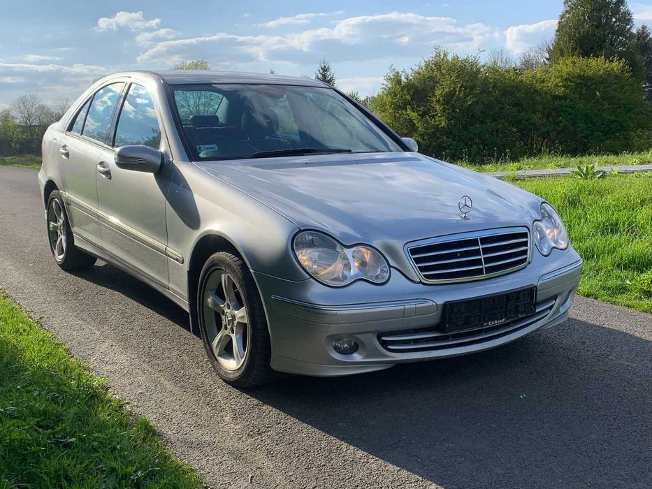 Двері перед задMercedes W203 дверь перед зад седан універсал