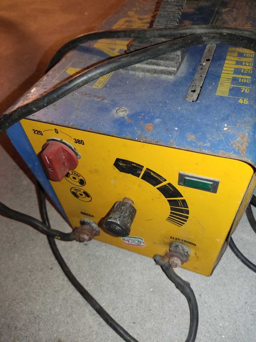 Máquina de soldar MMA ( eléctrodos) ALARC 160P