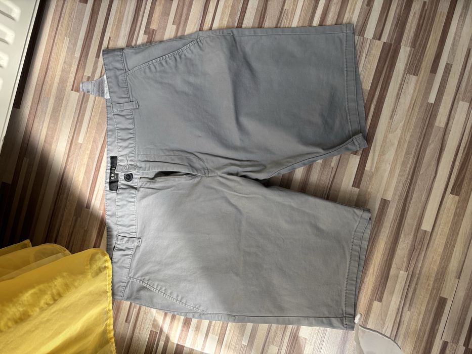 Eleganckie spodenki krótkie z głębokimi kieszeniami