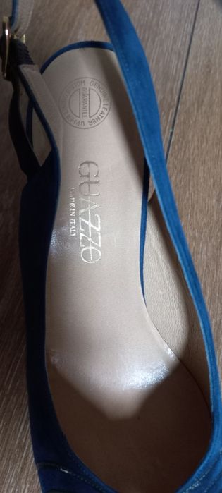 Kobaltowe buty 39 skórzane