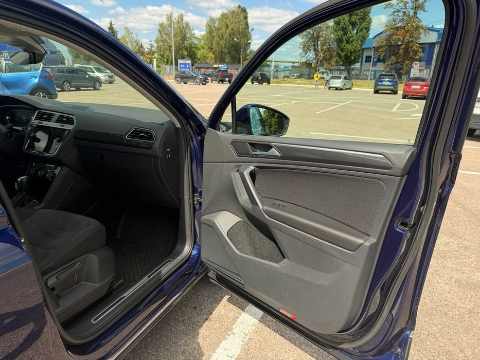 Volkswagen Tiguan 2019 VIN WVGZZZ5NZLW824853 фото оголошення 10 з 16