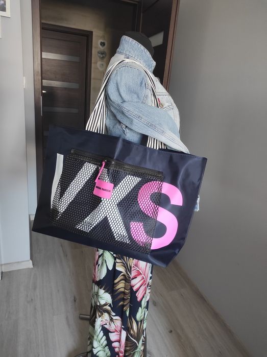 Nowa torba podróżna treningowa