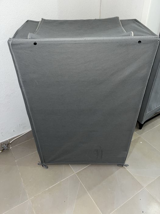 Sapateira cinzenta IKEA