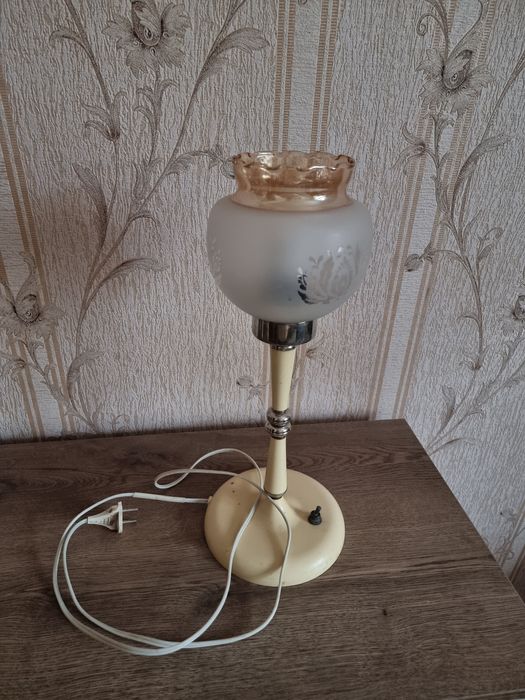 Люстра,светильники