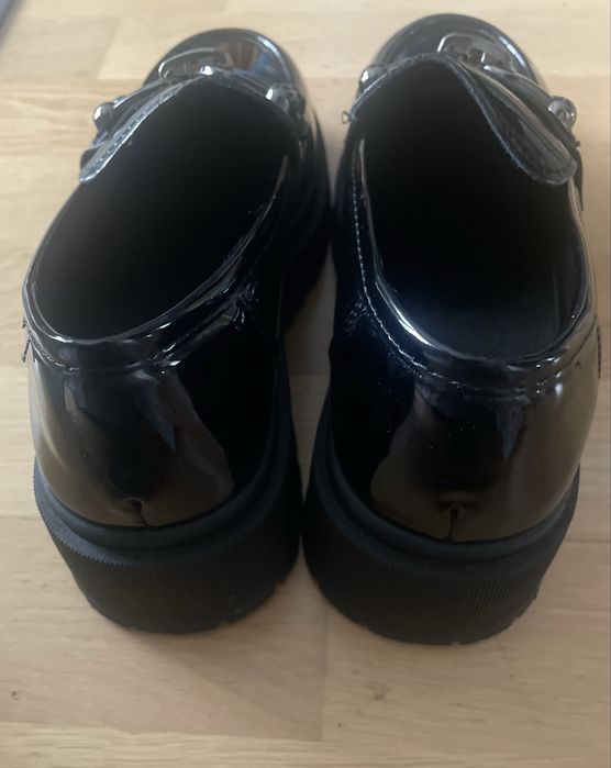 Buty mokasyny loafersy  lakierowane 39 czarne skóra j. Badura
