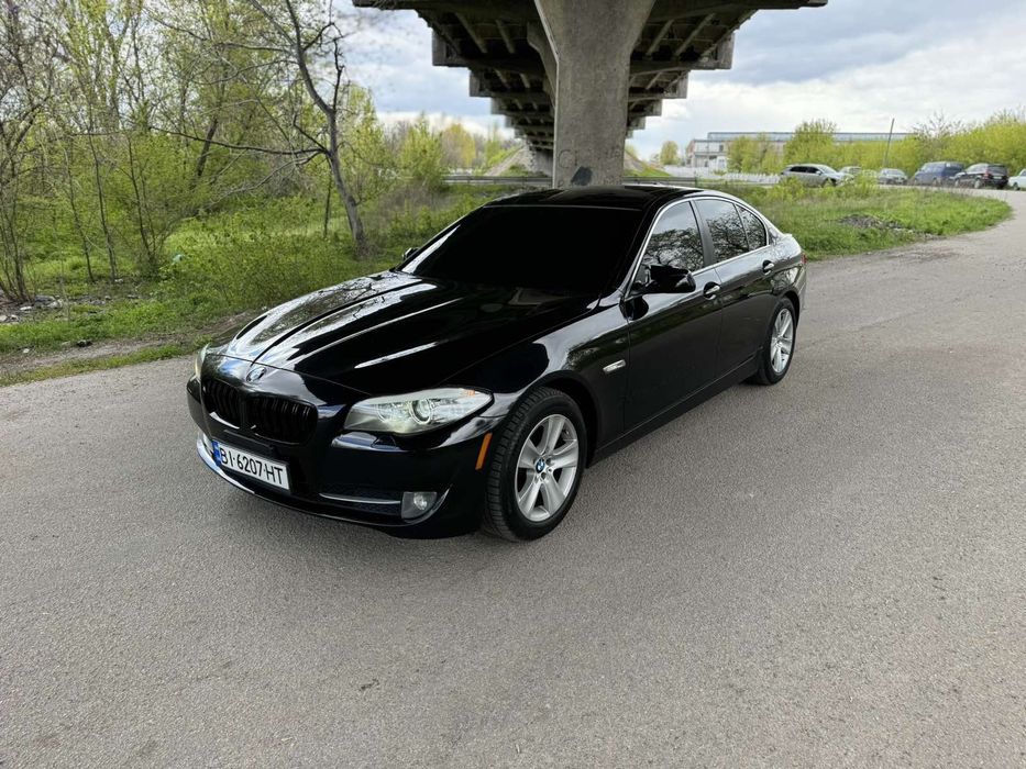 Продам БМВ 528 2012 год