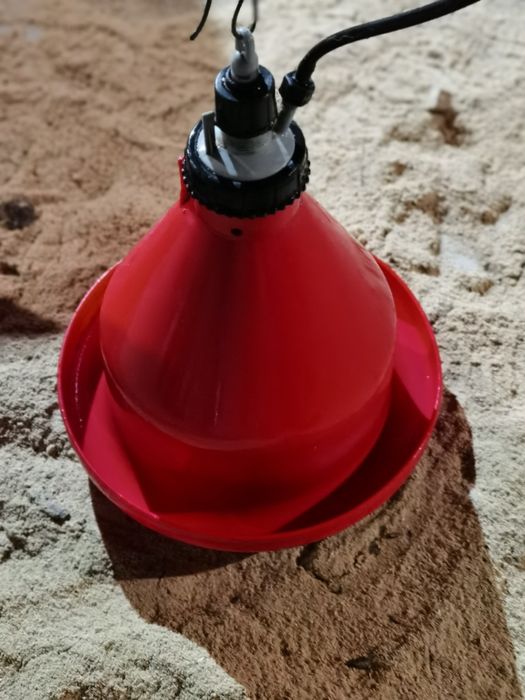 Bebedouro de suspensão automático64740381699586121