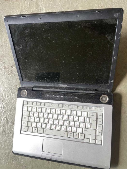 Ноутбук Toshiba на запчасти