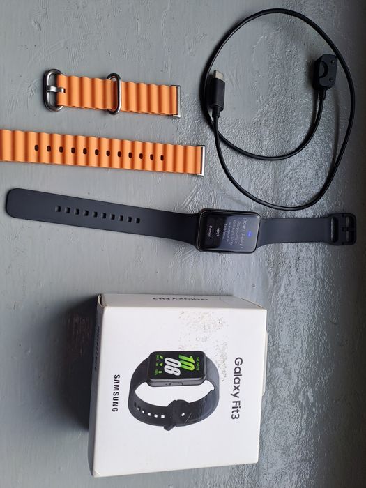 Opaska sportowa Samsung Galaxy Fit3 SM-R390 grafitowa + pasek