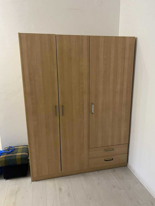 Szafa 3 drzwiowa 140cm