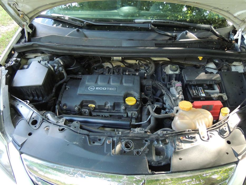Opel Corsa D 1.2 автомат 2014р.