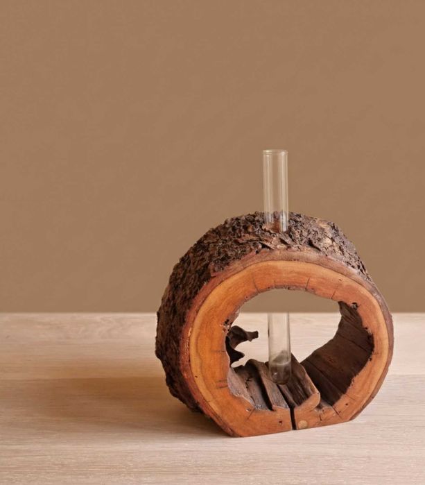 Ваза ручної роботи з вишневого дерева   мінімалістичний декор