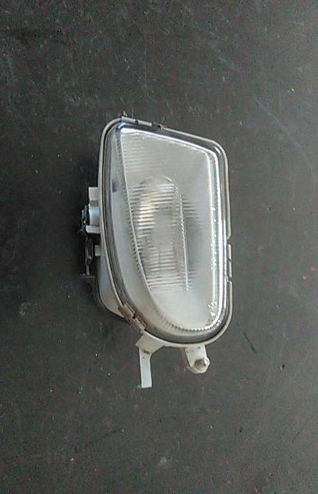 Farol nevoeiro frente esquerdo MERCEDES-BENZ Classe E (W210)