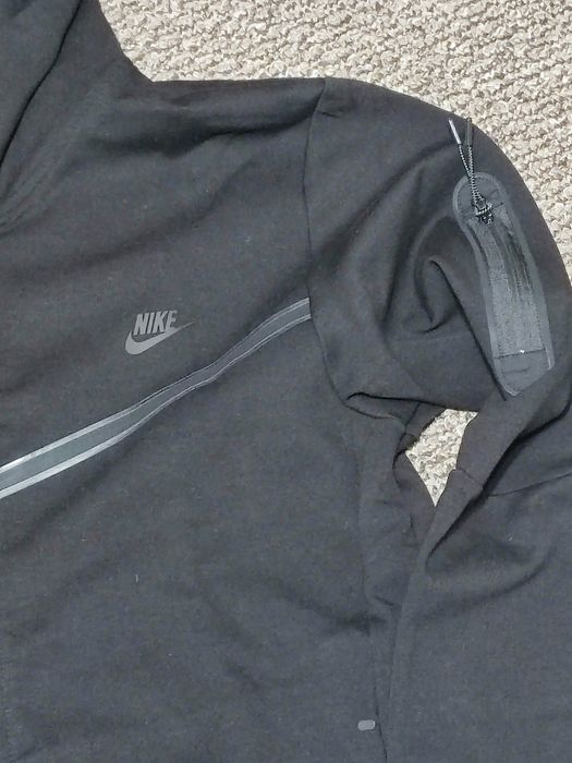 Termoaktywny dres męski nowy Nike rozmiar XL czarny