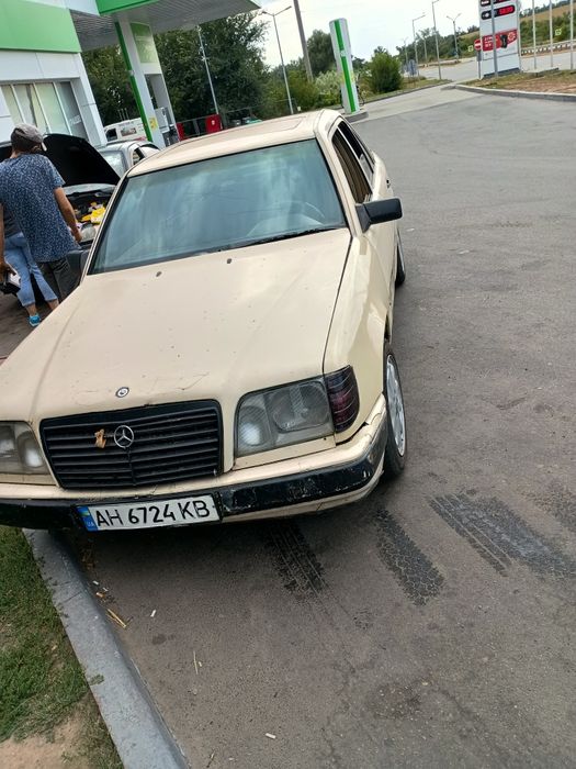 124 Мерседес Е260 срочно!