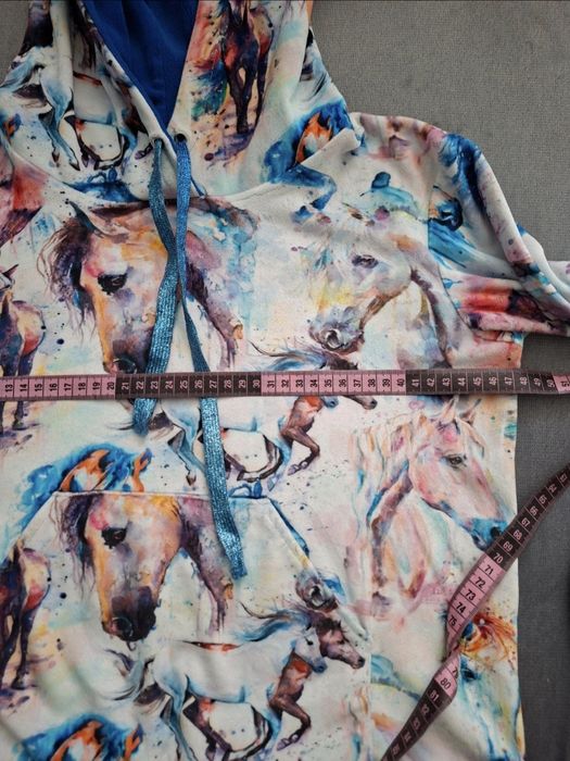 Bluza welurowa z koniami  dla dziewczynki