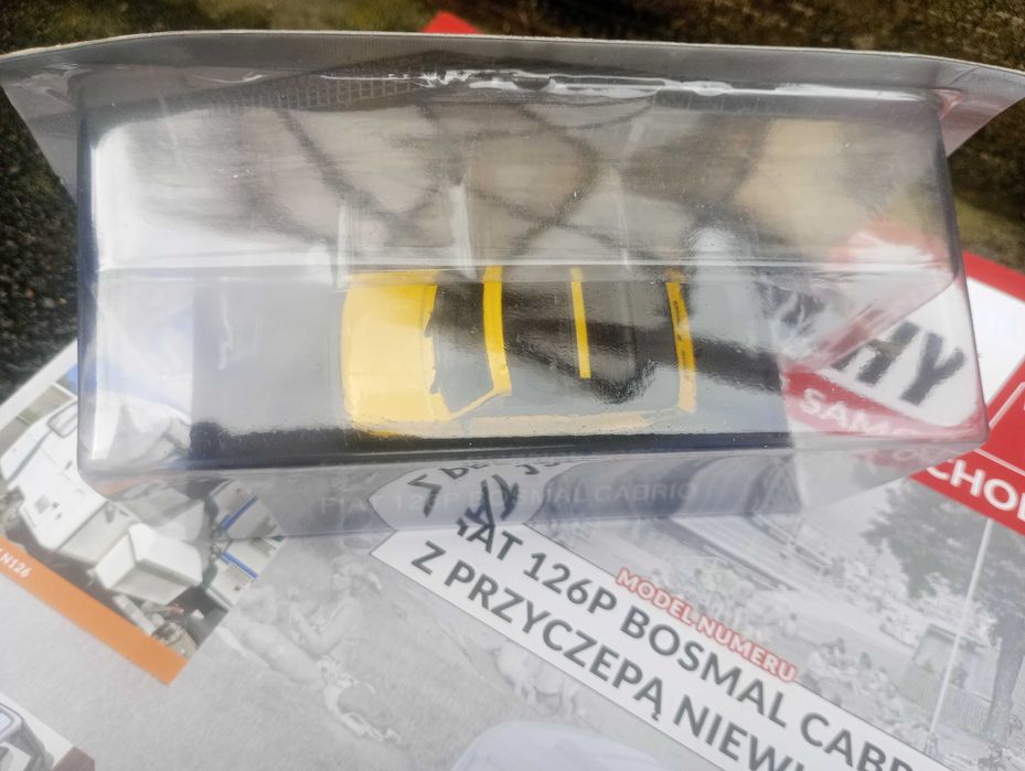 FIAT 126P BOSMAL cabrio kultowe maluchy 1/43 auta PRL kabriolet NOWY