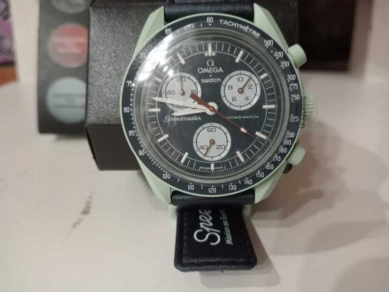 MoonSwatch SO33G100 Omega x Swatch - Earth Tone Strap Detail