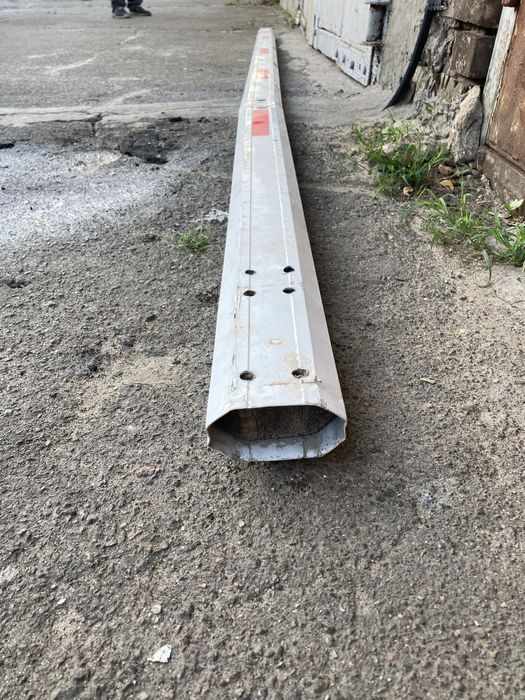 Стріла до шлагбаума, довжина  4 метри