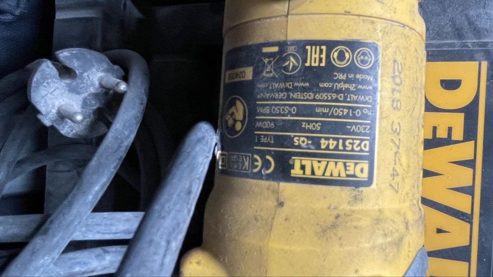 Młotowiertarka SDS+ Dewalt D25144QS udar 3j! 900W + walizka dewalt