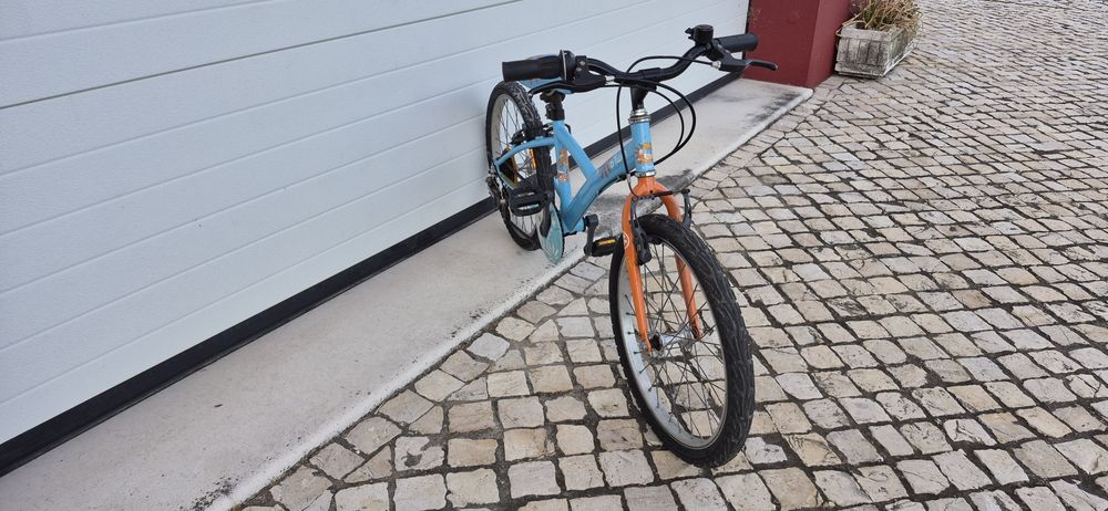 Bicicleta usada, roda 20.