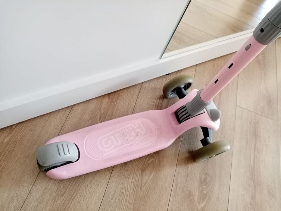 Дитячий самокат Best Scooter HELLО