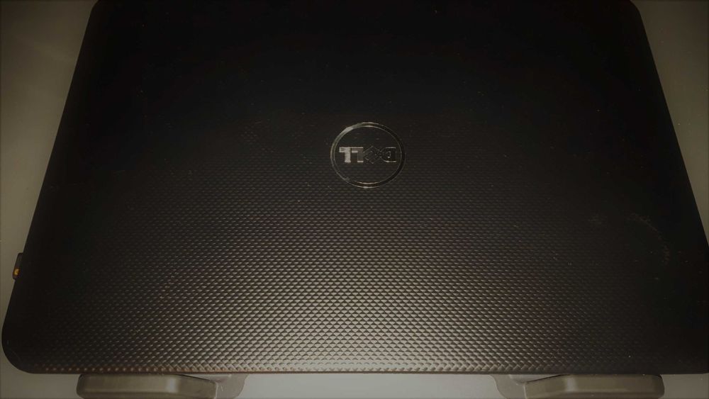 Laptop Dell Windows11 Orygin 12GB Ram  SSD 256GB 4 rdzeniowy Intel  i3