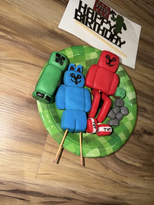 Zestaw na tort figurki minecraft pimpek luczek tnt wojan creeper