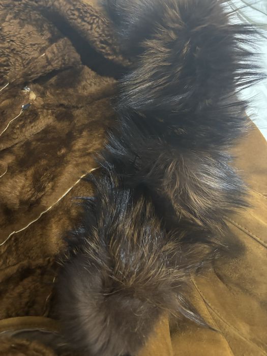 Casaco de pelo super quente com pelo na gola e nos punhos
