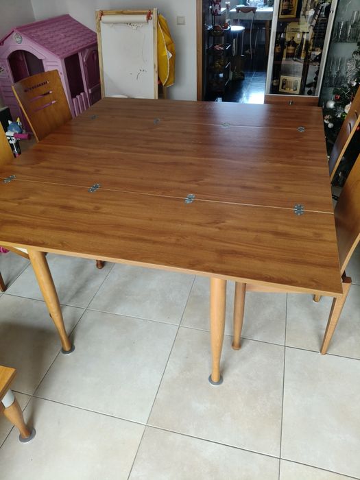 Mesa sala extensível 4 cadeiras