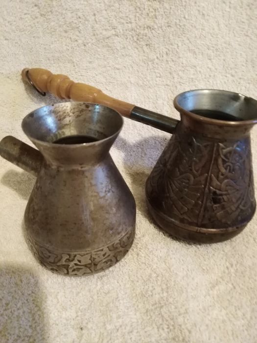 Две турки для кофе, медная и латунная