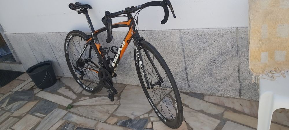 Bicicleta estrada carbono