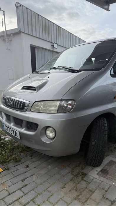 Carrinha HYUNDAI H1 c/ 9 lugares e classe 1 nas portagens